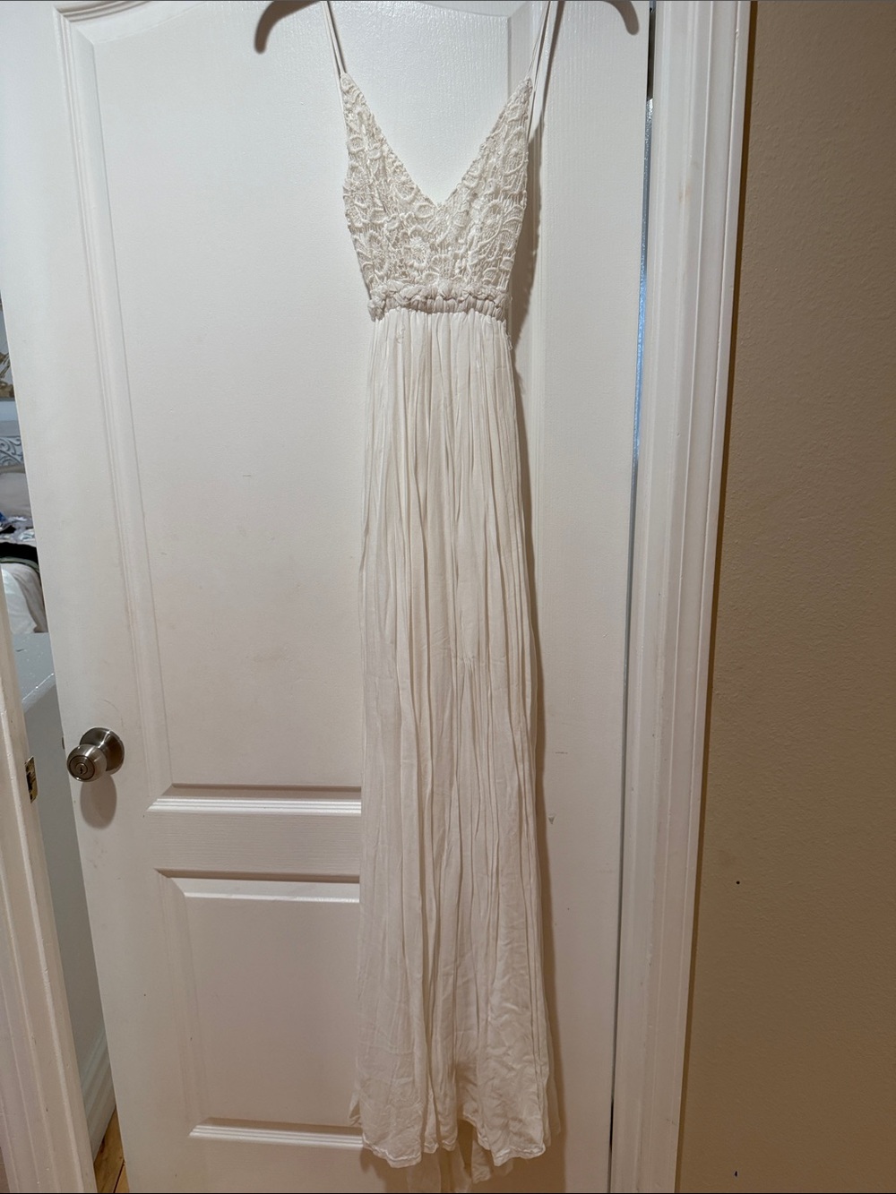 Women’s Off White/Cream Lace Bodice Maxi Dress